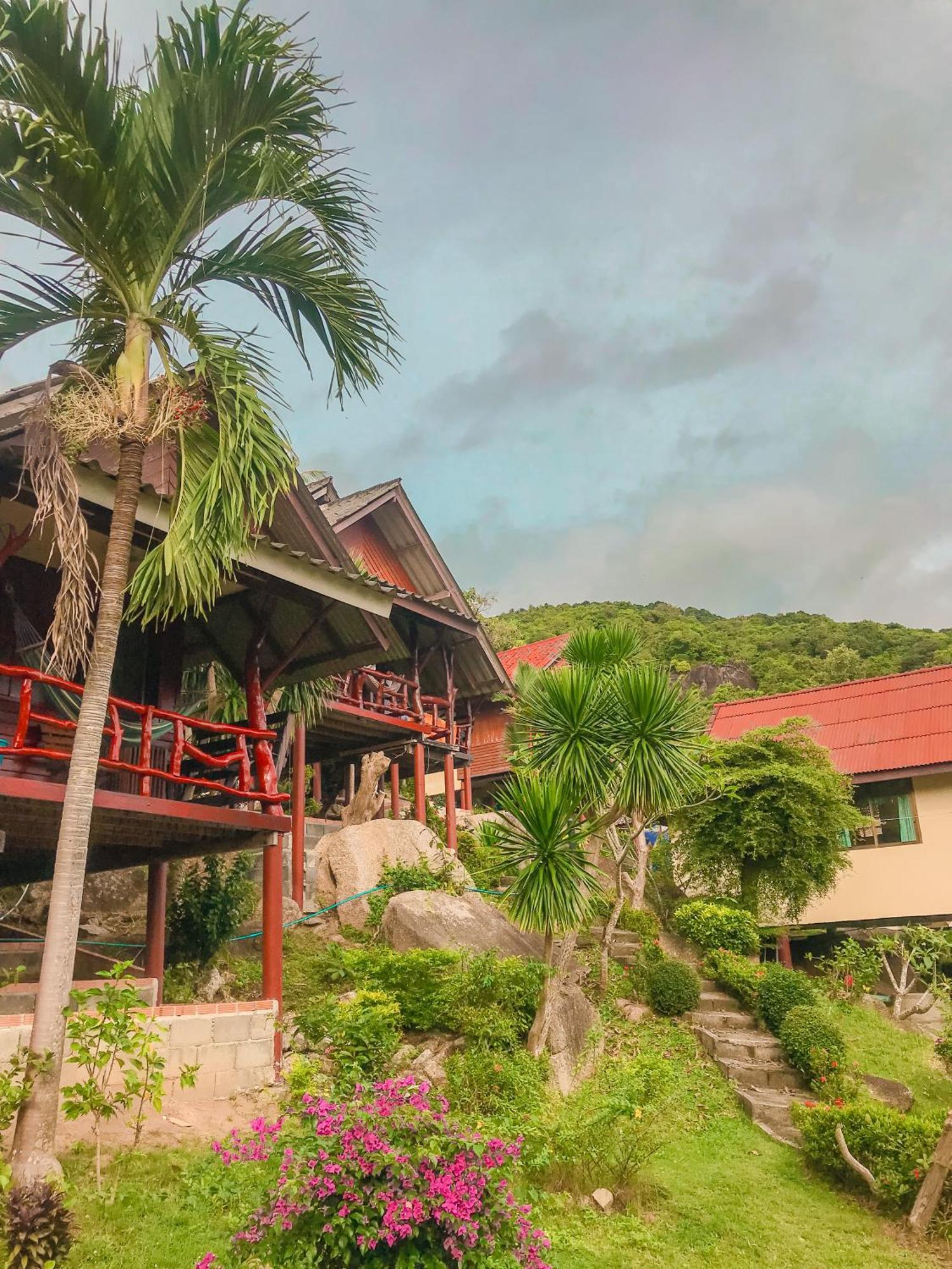 Tanouy Garden Villa Baan Khai Bagian luar foto