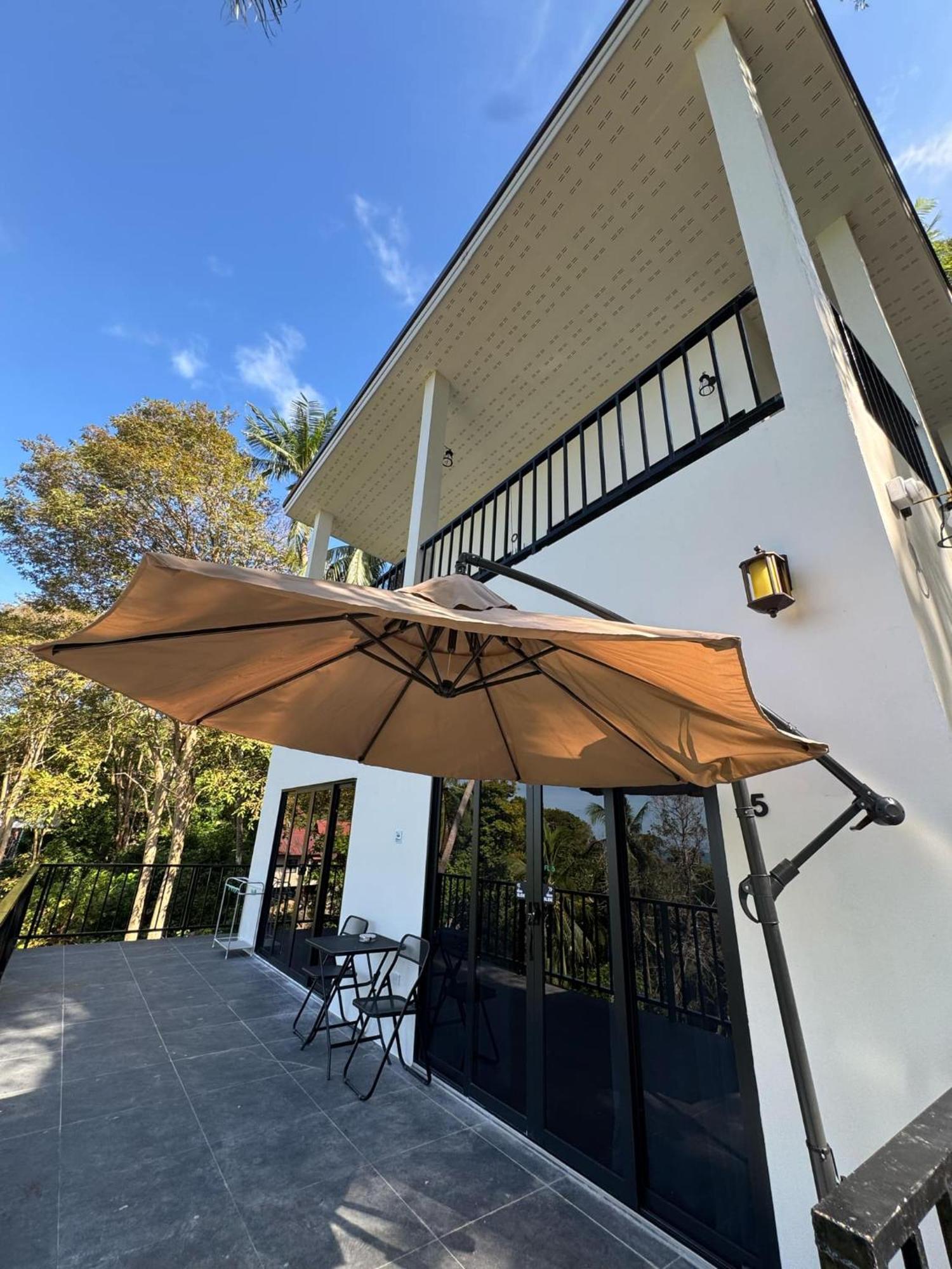 Tanouy Garden Villa Baan Khai Bagian luar foto