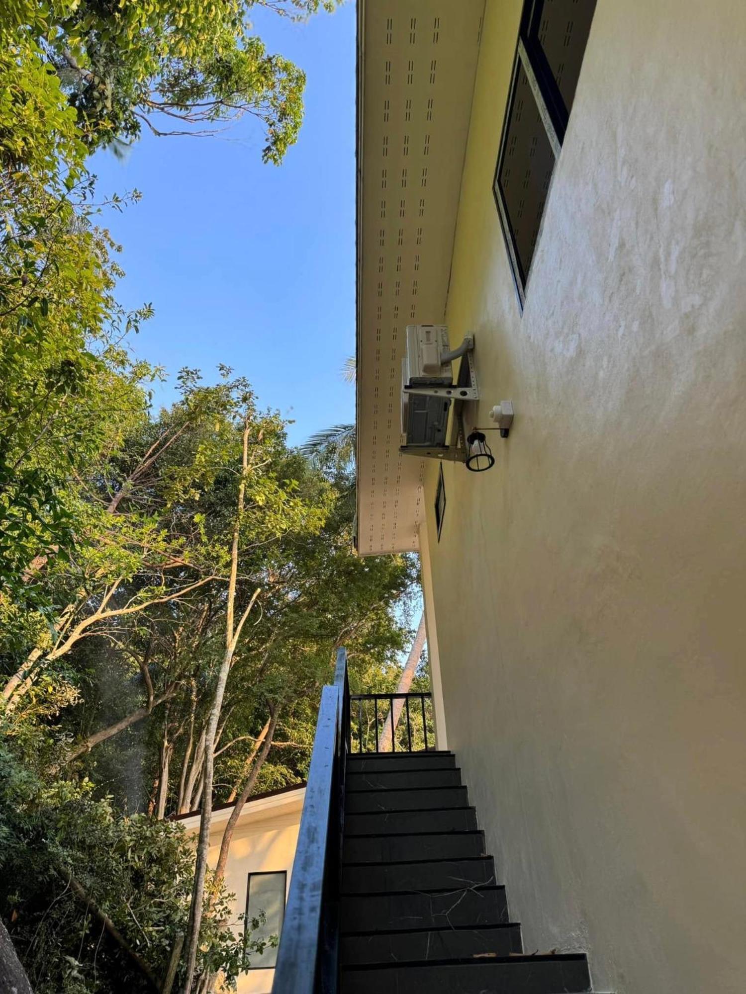 Tanouy Garden Villa Baan Khai Bagian luar foto